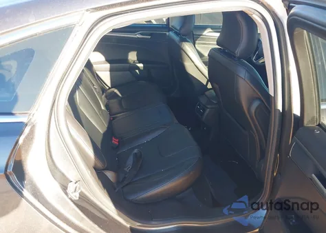 2016 Ford Fusion Titanium z USA, uszkodzony, nr VIN 3FA6P0K99GR375905